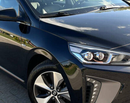 Черный Хендай Ioniq, объемом двигателя 0 л и пробегом 111 тыс. км за 12900 $, фото 7 на Automoto.ua