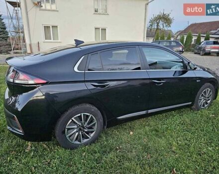 Черный Хендай Ioniq, объемом двигателя 0 л и пробегом 180 тыс. км за 14300 $, фото 41 на Automoto.ua