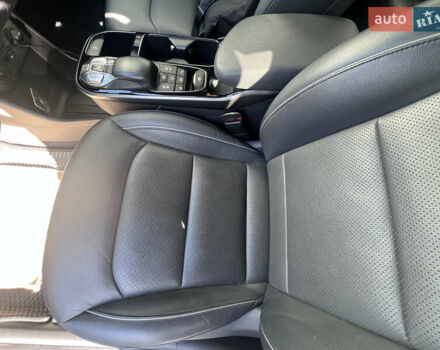 Чорний Хендай Ioniq, об'ємом двигуна 0 л та пробігом 71 тис. км за 15900 $, фото 14 на Automoto.ua