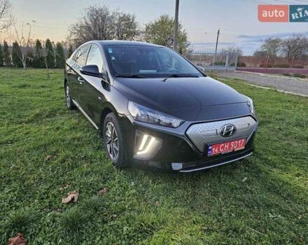 Черный Хендай Ioniq, объемом двигателя 0 л и пробегом 180 тыс. км за 14300 $, фото 38 на Automoto.ua