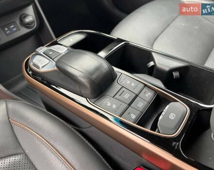 Черный Хендай Ioniq, объемом двигателя 0 л и пробегом 103 тыс. км за 13200 $, фото 2 на Automoto.ua