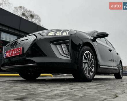 Черный Хендай Ioniq, объемом двигателя 0 л и пробегом 47 тыс. км за 16100 $, фото 21 на Automoto.ua