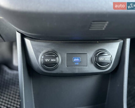 Черный Хендай Ioniq, объемом двигателя 0 л и пробегом 158 тыс. км за 15450 $, фото 27 на Automoto.ua