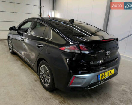 Черный Хендай Ioniq, объемом двигателя 0 л и пробегом 119 тыс. км за 16500 $, фото 2 на Automoto.ua