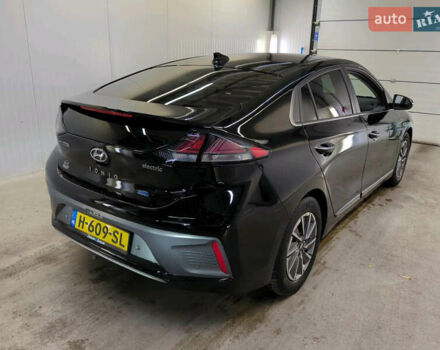 Черный Хендай Ioniq, объемом двигателя 0 л и пробегом 119 тыс. км за 16500 $, фото 3 на Automoto.ua