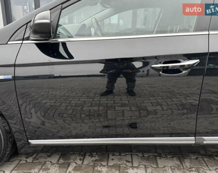 Черный Хендай Ioniq, объемом двигателя 0 л и пробегом 47 тыс. км за 16100 $, фото 64 на Automoto.ua