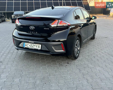 Черный Хендай Ioniq, объемом двигателя 0 л и пробегом 158 тыс. км за 15450 $, фото 10 на Automoto.ua