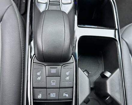 Черный Хендай Ioniq, объемом двигателя 0 л и пробегом 119 тыс. км за 15999 $, фото 23 на Automoto.ua