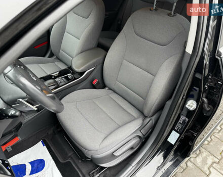 Черный Хендай Ioniq, объемом двигателя 0 л и пробегом 47 тыс. км за 16100 $, фото 33 на Automoto.ua