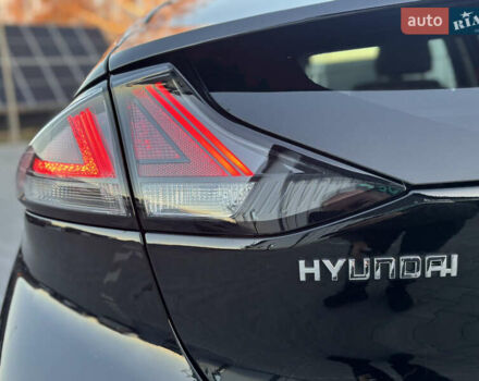 Черный Хендай Ioniq, объемом двигателя 0 л и пробегом 158 тыс. км за 15450 $, фото 39 на Automoto.ua