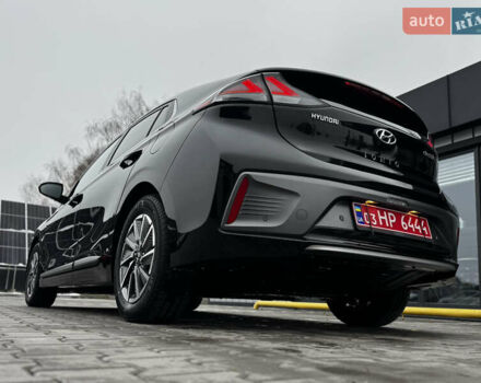 Черный Хендай Ioniq, объемом двигателя 0 л и пробегом 47 тыс. км за 16100 $, фото 24 на Automoto.ua