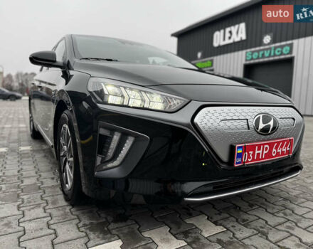 Черный Хендай Ioniq, объемом двигателя 0 л и пробегом 47 тыс. км за 16100 $, фото 19 на Automoto.ua