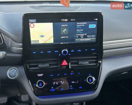 Черный Хендай Ioniq, объемом двигателя 0 л и пробегом 158 тыс. км за 15450 $, фото 26 на Automoto.ua