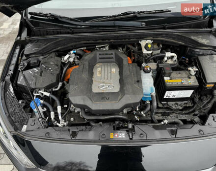 Черный Хендай Ioniq, объемом двигателя 0 л и пробегом 47 тыс. км за 16100 $, фото 52 на Automoto.ua