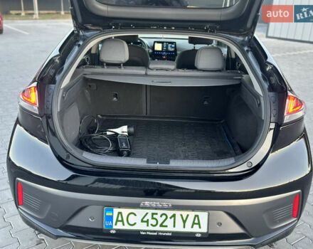 Черный Хендай Ioniq, объемом двигателя 0 л и пробегом 158 тыс. км за 15450 $, фото 31 на Automoto.ua