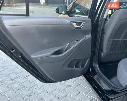 Черный Хендай Ioniq, объемом двигателя 0 л и пробегом 158 тыс. км за 15450 $, фото 29 на Automoto.ua