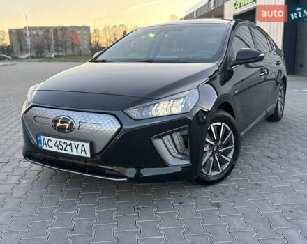 Черный Хендай Ioniq, объемом двигателя 0 л и пробегом 158 тыс. км за 15450 $, фото 1 на Automoto.ua