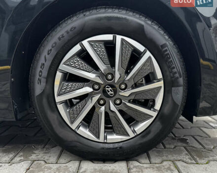 Черный Хендай Ioniq, объемом двигателя 0 л и пробегом 47 тыс. км за 16100 $, фото 56 на Automoto.ua