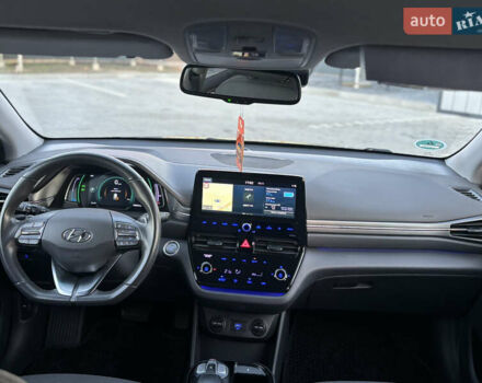 Черный Хендай Ioniq, объемом двигателя 0 л и пробегом 158 тыс. км за 15450 $, фото 38 на Automoto.ua