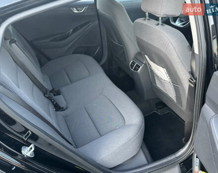 Черный Хендай Ioniq, объемом двигателя 0 л и пробегом 158 тыс. км за 15450 $, фото 34 на Automoto.ua
