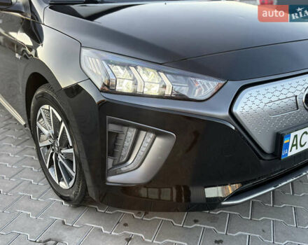 Черный Хендай Ioniq, объемом двигателя 0 л и пробегом 158 тыс. км за 15450 $, фото 16 на Automoto.ua