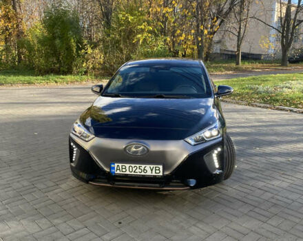 Черный Хендай Ioniq, объемом двигателя 0 л и пробегом 113 тыс. км за 13600 $, фото 1 на Automoto.ua