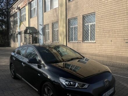 Хендай Ioniq 2016 у Вінниці на Automoto.ua Чорний Хендай Ioniq, об'ємом двигуна 0 л та пробігом 160 тис. км за 12299 $, фото 1 на Automoto.ua