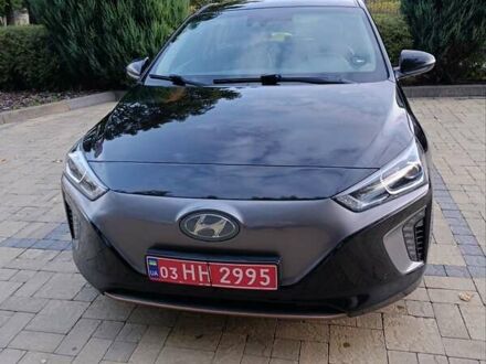 Черный Хендай Ioniq, объемом двигателя 0 л и пробегом 90 тыс. км за 13000 $, фото 1 на Automoto.ua