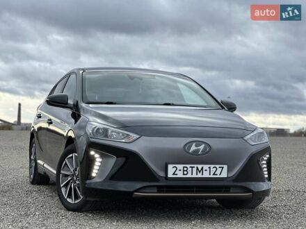 Хендай Ioniq 2017 в Тернополе на Automoto.ua Черный Хендай Ioniq, объемом двигателя 0 л и пробегом 122 тыс. км за 11999 $, фото 1 на Automoto.ua