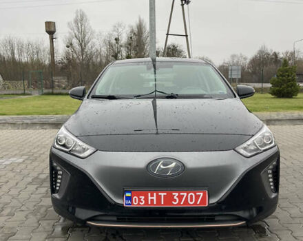 Черный Хендай Ioniq, объемом двигателя 0 л и пробегом 113 тыс. км за 13300 $, фото 1 на Automoto.ua