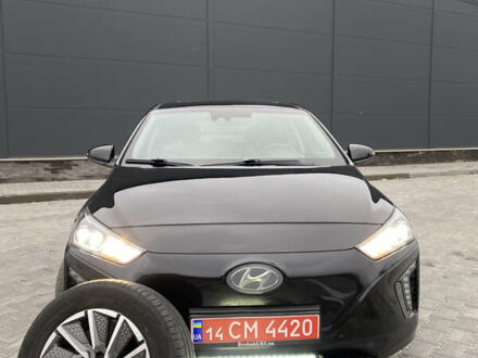 Черный Хендай Ioniq, объемом двигателя 0 л и пробегом 128 тыс. км за 12300 $, фото 1 на Automoto.ua