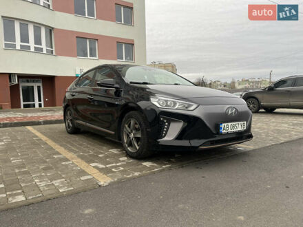 Чорний Хендай Ioniq, об'ємом двигуна 0 л та пробігом 86 тис. км за 12999 $, фото 1 на Automoto.ua