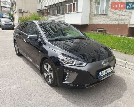 Черный Хендай Ioniq, объемом двигателя 0 л и пробегом 170 тыс. км за 13500 $, фото 1 на Automoto.ua
