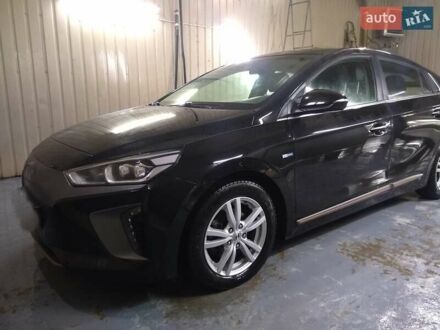 Хендай Ioniq 2017 в Каменское - Днепродзержинск на Automoto.ua Черный Хендай Ioniq, объемом двигателя 0 л и пробегом 44 тыс. км за 17300 $, фото 1 на Automoto.ua