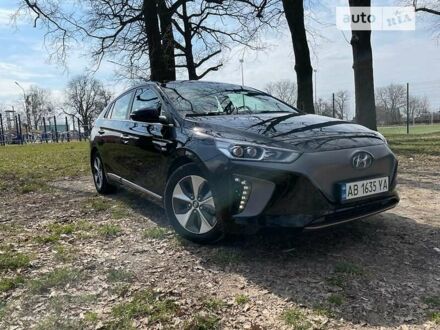 Хендай Ioniq 2018 в Виннице на Automoto.ua Черный Хендай Ioniq, объемом двигателя 0 л и пробегом 121 тыс. км за 18500 $, фото 1 на Automoto.ua