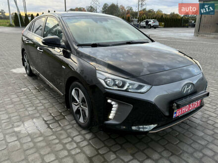 Черный Хендай Ioniq, объемом двигателя 0 л и пробегом 145 тыс. км за 12499 $, фото 1 на Automoto.ua