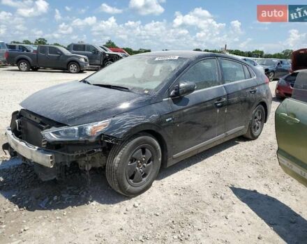 Черный Хендай Ioniq, объемом двигателя 1.58 л и пробегом 155 тыс. км за 2900 $, фото 1 на Automoto.ua