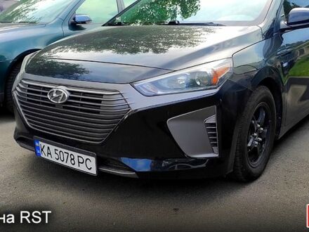 Хендай Ioniq 2018 в Киеве на Automoto.ua Черный Хендай Ioniq, объемом двигателя 1.6 л и пробегом 250 тыс. км за 12350 $, фото 1 на Automoto.ua