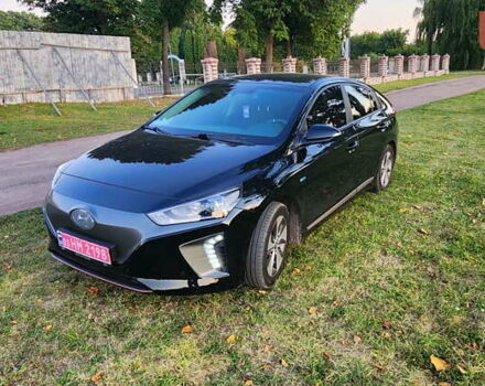 Чорний Хендай Ioniq, об'ємом двигуна 0 л та пробігом 98 тис. км за 12200 $, фото 1 на Automoto.ua