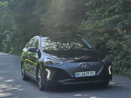 Черный Хендай Ioniq, объемом двигателя 0 л и пробегом 118 тыс. км за 15200 $, фото 1 на Automoto.ua