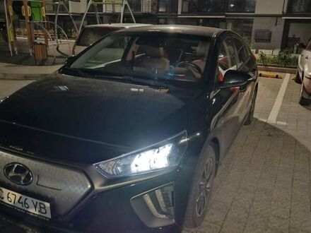 Черный Хендай Ioniq, объемом двигателя 0 л и пробегом 181 тыс. км за 14000 $, фото 1 на Automoto.ua