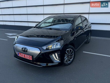 Черный Хендай Ioniq, объемом двигателя 0 л и пробегом 97 тыс. км за 14900 $, фото 1 на Automoto.ua