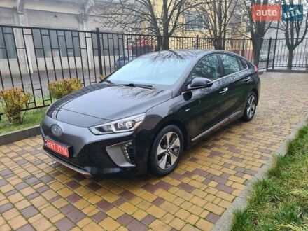 Черный Хендай Ioniq, объемом двигателя 0 л и пробегом 142 тыс. км за 13500 $, фото 1 на Automoto.ua