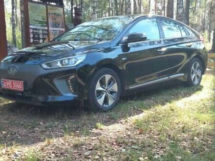 Черный Хендай Ioniq, объемом двигателя 0 л и пробегом 161 тыс. км за 12500 $, фото 1 на Automoto.ua