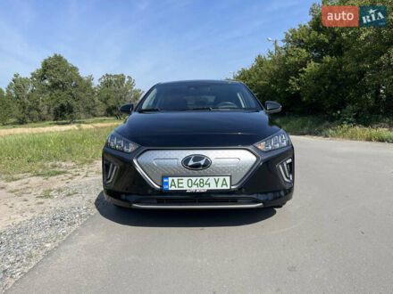 Хендай Ioniq 2019 в Павлограде на Automoto.ua Черный Хендай Ioniq, объемом двигателя 0 л и пробегом 50 тыс. км за 16500 $, фото 1 на Automoto.ua