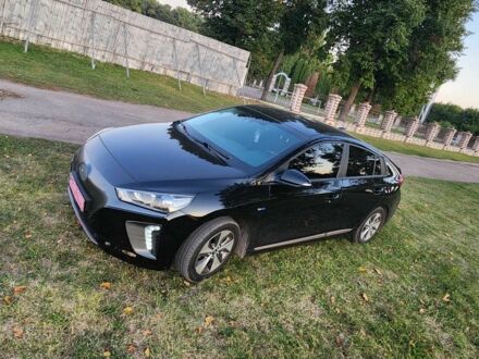Черный Хендай Ioniq, объемом двигателя 0 л и пробегом 99 тыс. км за 12200 $, фото 1 на Automoto.ua