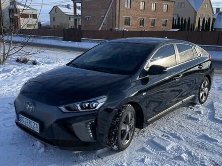 Хендай Ioniq 2019 в Тернополе на Automoto.ua Черный Хендай Ioniq, объемом двигателя 0 л и пробегом 142 тыс. км за 13500 $, фото 1 на Automoto.ua