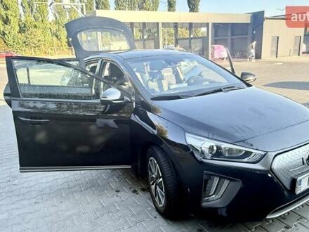 Черный Хендай Ioniq, объемом двигателя 0 л и пробегом 41 тыс. км за 16996 $, фото 1 на Automoto.ua