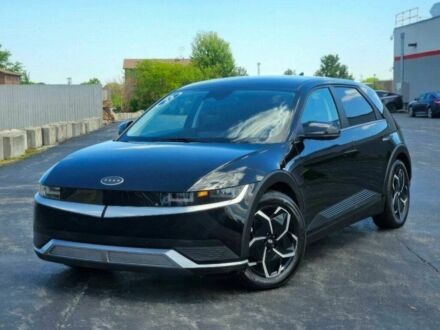 Черный Хендай Ioniq, объемом двигателя 0 л и пробегом 17 тыс. км за 11600 $, фото 1 на Automoto.ua