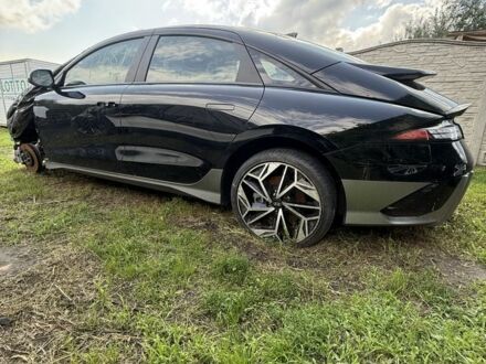 Черный Хендай Ioniq, объемом двигателя 0 л и пробегом 35 тыс. км за 1000 $, фото 1 на Automoto.ua